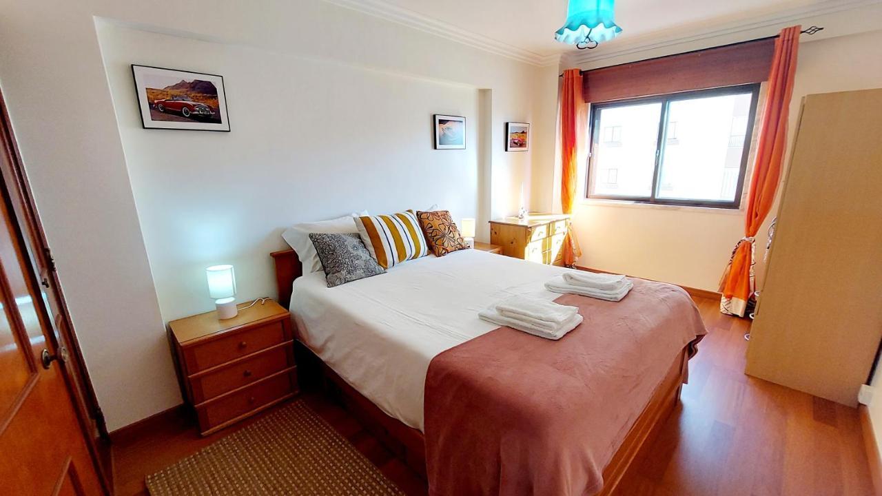Enjoy Lisbon Cascais Sintra 1200 Metres To Metro Blue Line Sintra Rail Line Free Parking Lejlighed Amadora Eksteriør billede